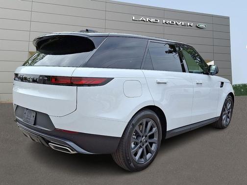 2025 Land Rover Range Rover Sport SE