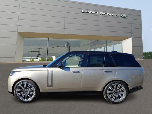2026 Land Rover Range Rover P400 SE