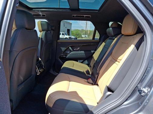 2024 Land Rover Range Rover Sport SE