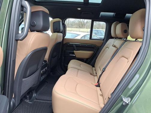 2026 Land Rover Defender P400 X-Dynamic SE