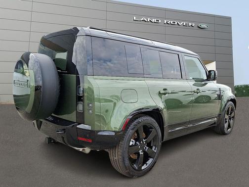 2026 Land Rover Defender P400 X-Dynamic SE