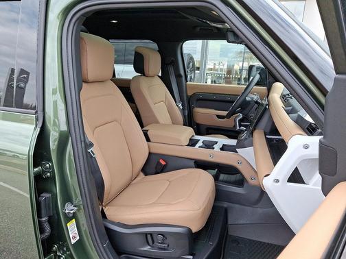 2026 Land Rover Defender P400 X-Dynamic SE