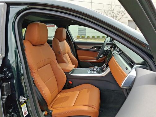 2024 Jaguar XF R-Dynamic SE P250 AWD Automatic