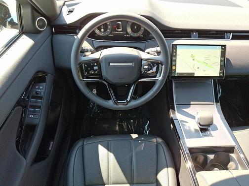 Fuji White 2026 Land Rover Range Rover Evoque Core S