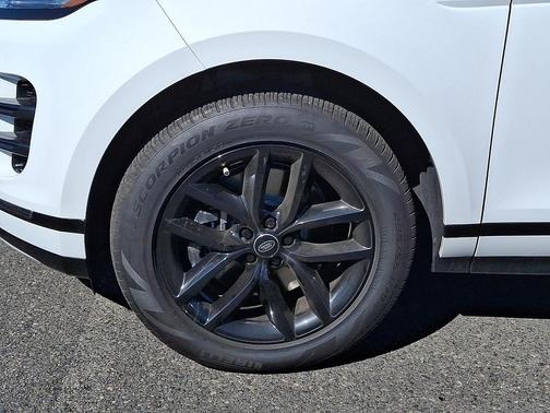 2025 Land Rover Range Rover Evoque Dynamic SE