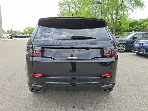 Santorini Black Metallic 2026 Land Rover Discovery Sport Landmark