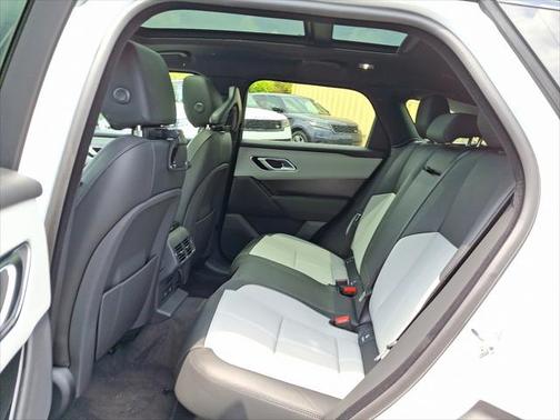 2026 Land Rover Range Rover Velar P250 SE R-Dynamic