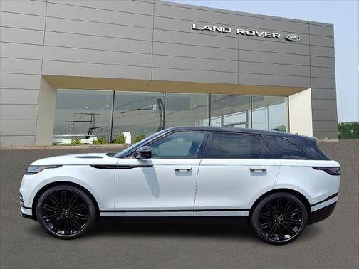 2026 Land Rover Range Rover Velar P250 SE R-Dynamic