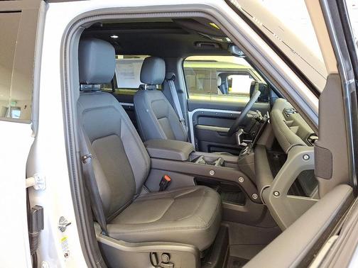 2026 Land Rover Defender S