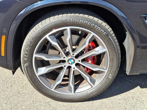 2023 BMW X4 M40i