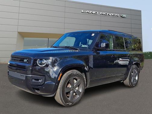 2023 Land Rover Defender 130 X-Dynamic SE