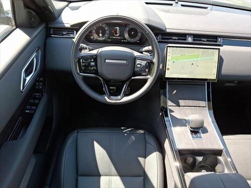 2026 Land Rover Range Rover Velar P250 SE R-Dynamic