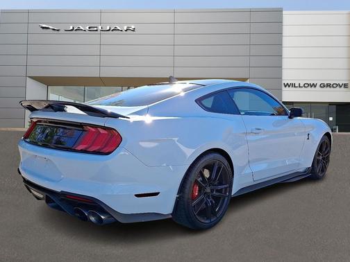 2022 Ford Shelby GT500 Base