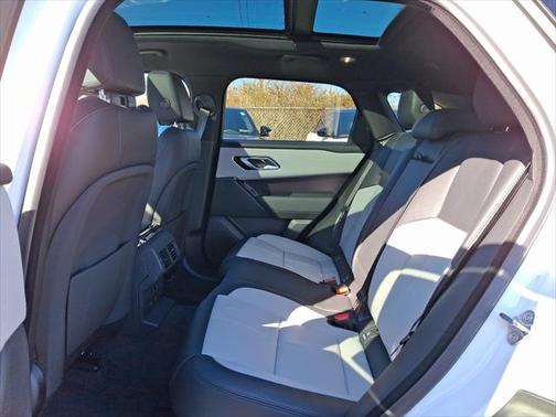 2026 Land Rover Range Rover Velar P250 SE R-Dynamic