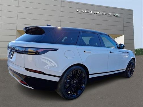 2026 Land Rover Range Rover Velar P250 SE R-Dynamic