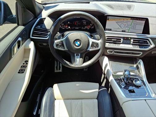 2023 BMW X6 M50i
