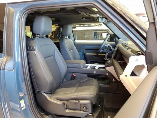 2025 Land Rover Defender 90 P300 S