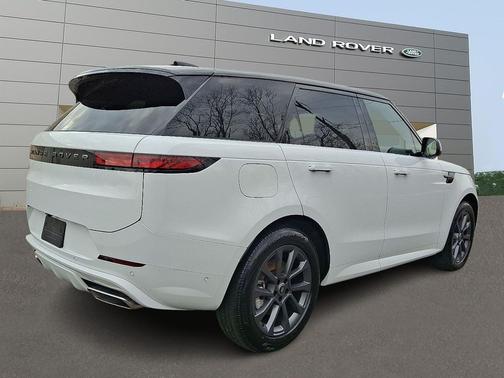 2025 Land Rover Range Rover Sport SE