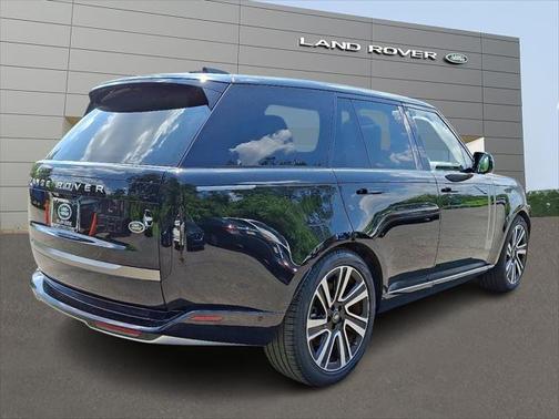 2023 Land Rover Range Rover P530 SE