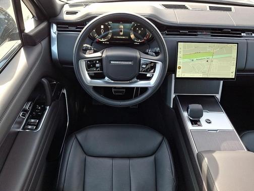 Carpathian Grey Premium Metallic 2025 Land Rover Range Rover P530 SE