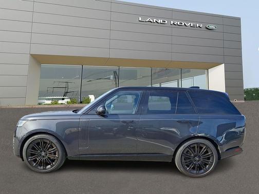 Carpathian Grey Premium Metallic 2025 Land Rover Range Rover P530 SE