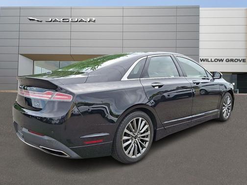 Infinite Black Metallic 2020 Lincoln MKZ Standard