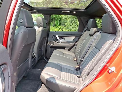 2025 Land Rover Discovery Sport Dynamic SE