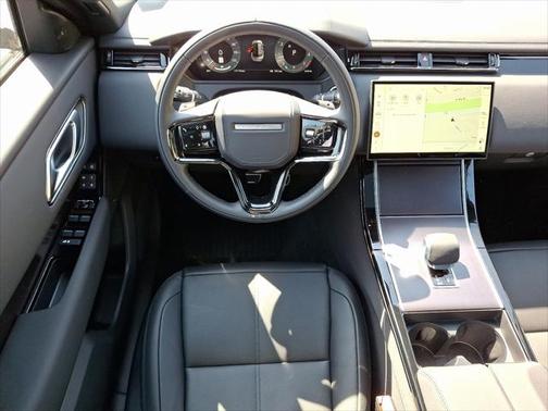 2026 Land Rover Range Rover Velar P250 SE R-Dynamic