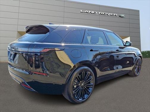 2026 Land Rover Range Rover Velar P250 SE R-Dynamic