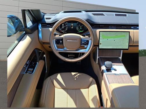 British Racing Green SV Bespoke Ultra Met Gloss - 1DQ 2026 Land Rover Range Rover P550e SE