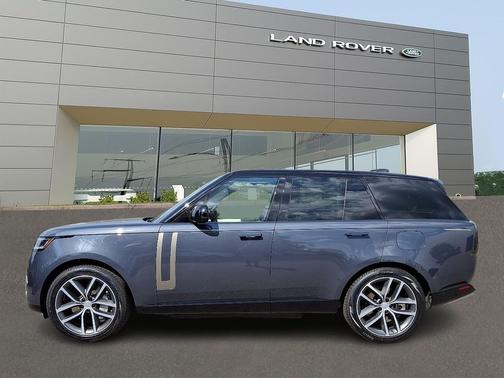 2025 Land Rover Range Rover P550e SE