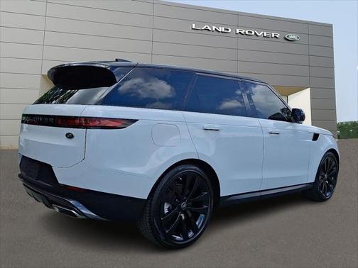 2023 Land Rover Range Rover Sport SE