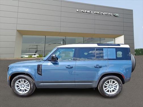 2025 Land Rover Defender 110 P400 S