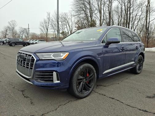 2022 Audi Q7 55 Premium Plus