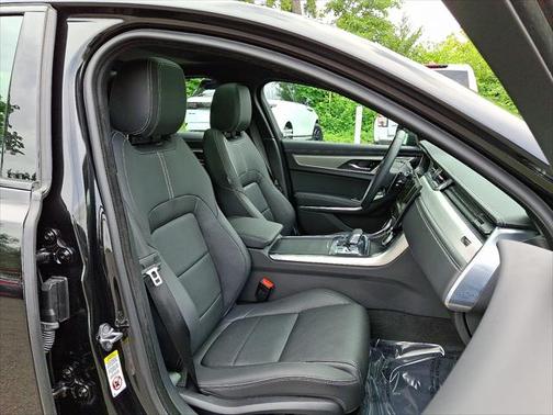 2024 Jaguar XF R-Dynamic SE P250 AWD Automatic