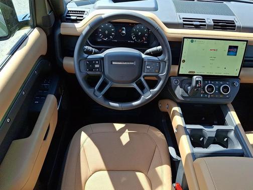2026 Land Rover Defender P400 X-Dynamic SE