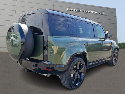 2026 Land Rover Defender P400 X-Dynamic SE