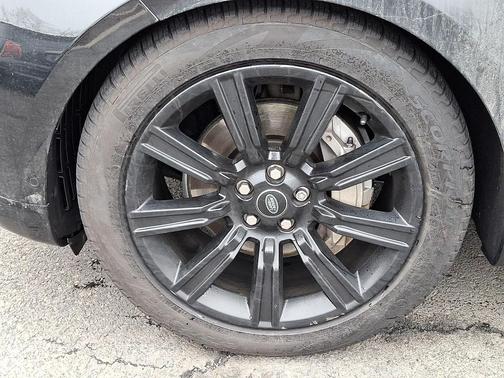 2022 Land Rover Range Rover Sport HSE Silver Edition