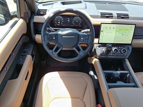 Santorini Black Metallic 2026 Land Rover Defender P400 X-Dynamic SE