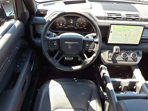 2025 Land Rover Defender 110 V8