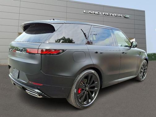 2025 Land Rover Range Rover Sport SE