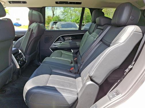 2024 Land Rover Range Rover P400 SE