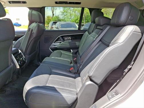 2024 Land Rover Range Rover P400 SE