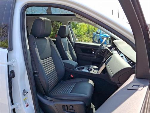 2025 Land Rover Discovery Sport S