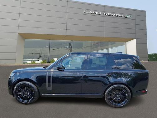 2025 Land Rover Range Rover P400 SE