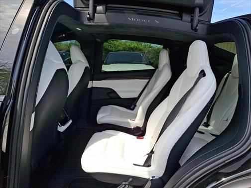 2023 Tesla Model X Standard Range