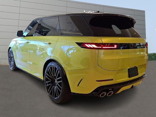 2025 Land Rover Range Rover Sport P635 SV Edition Two