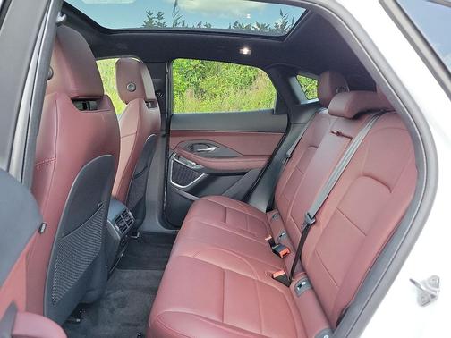 2024 Jaguar E-PACE R-Dynamic SE P250 AWD Automatic