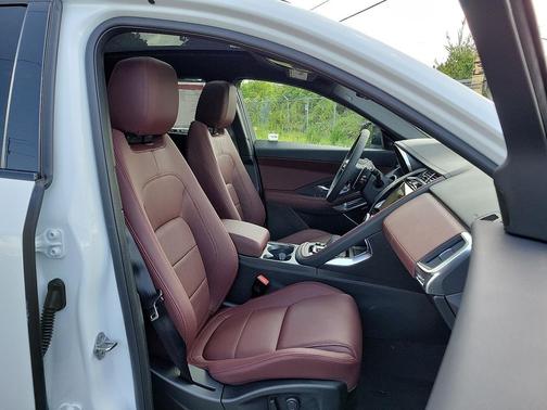 2024 Jaguar E-PACE R-Dynamic SE P250 AWD Automatic