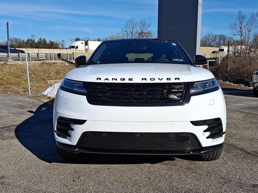 2026 Land Rover Range Rover Velar P250 SE R-Dynamic